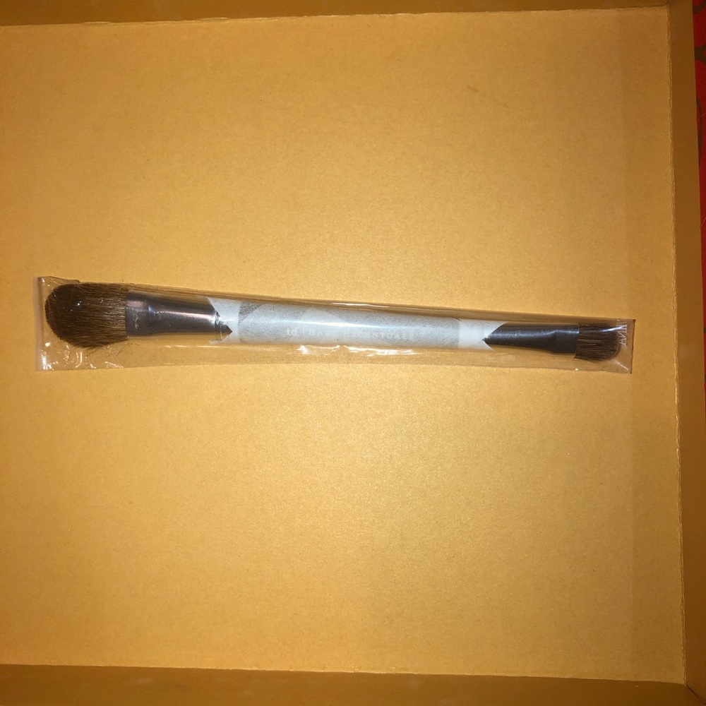 Bare Minerals make-up brush